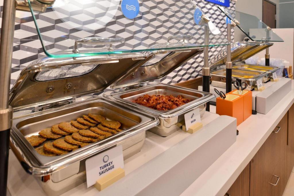 Holiday Inn Express Hotel & Suites Grand Island By Ihg Eksteriør billede