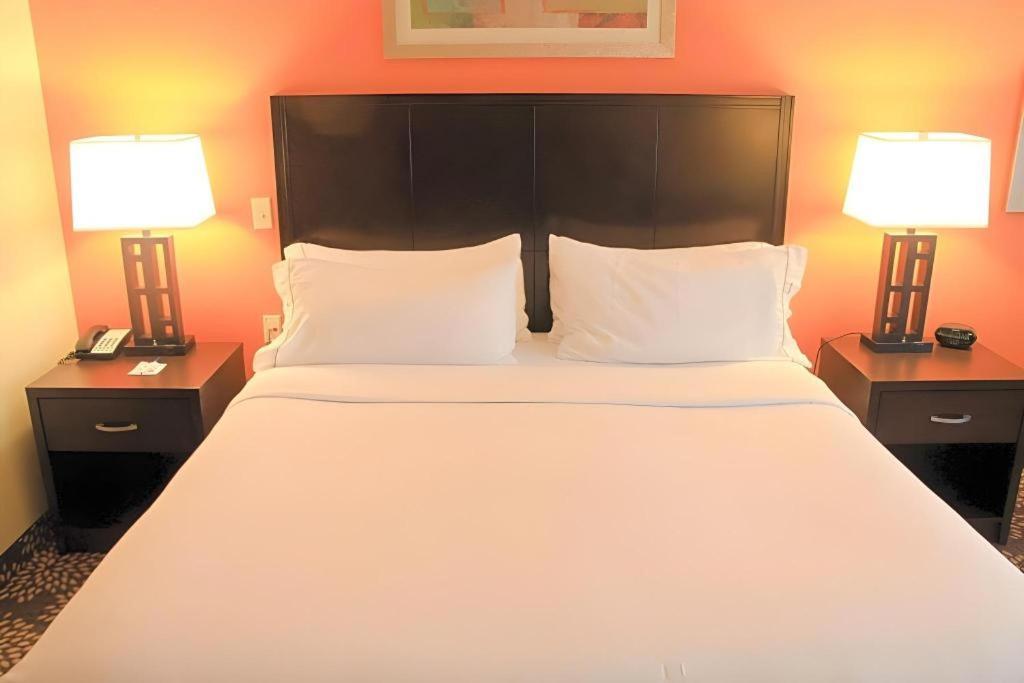 Holiday Inn Express Hotel & Suites Grand Island By Ihg Eksteriør billede