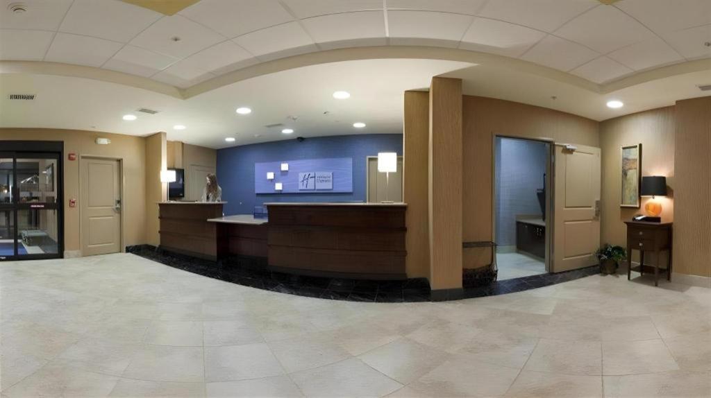 Holiday Inn Express Hotel & Suites Grand Island By Ihg Eksteriør billede